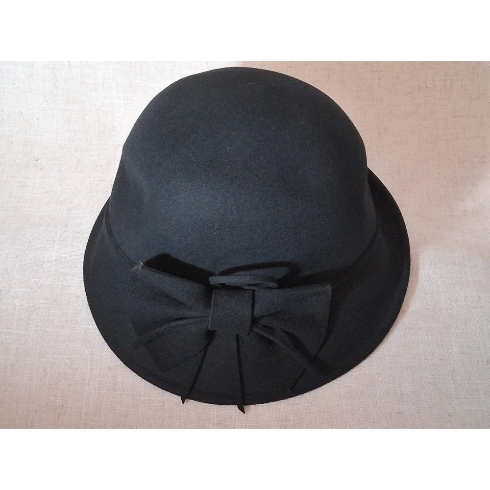 Kate Landry Womens Black 100% Wool Cloche Hat with Large Bow Accent DKLAL0825F